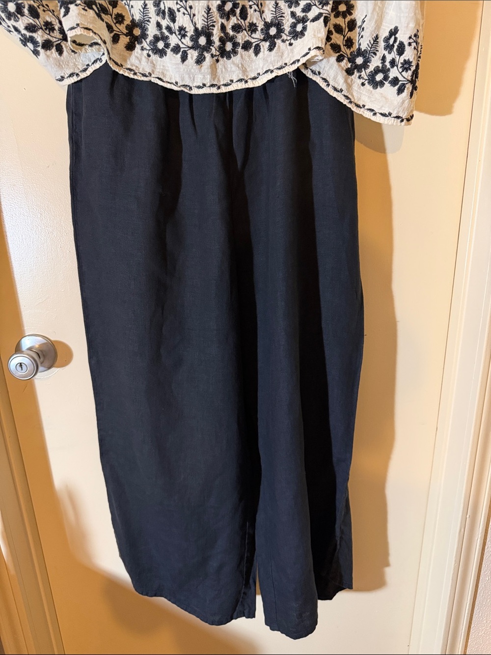 FLAX - Pants - Black Linen - SIZE Medium